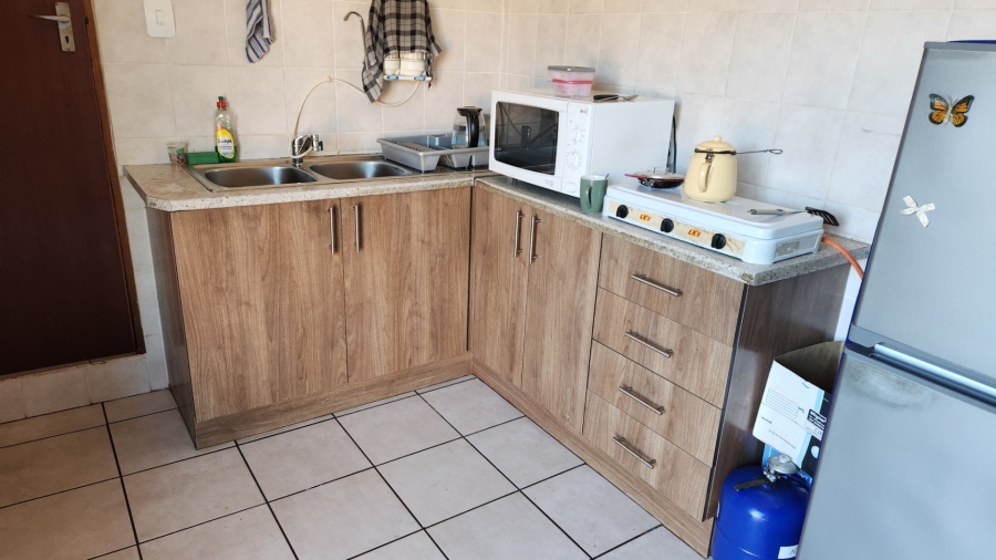 4 Bedroom Property for Sale in Bayview Western Cape